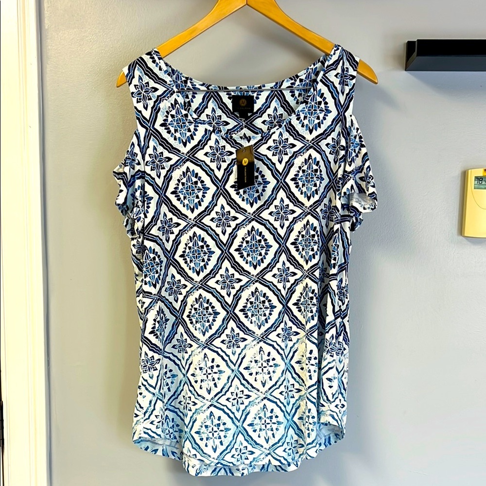 JM Collection Blue and White Asymmetrical Sleeveless Blouse